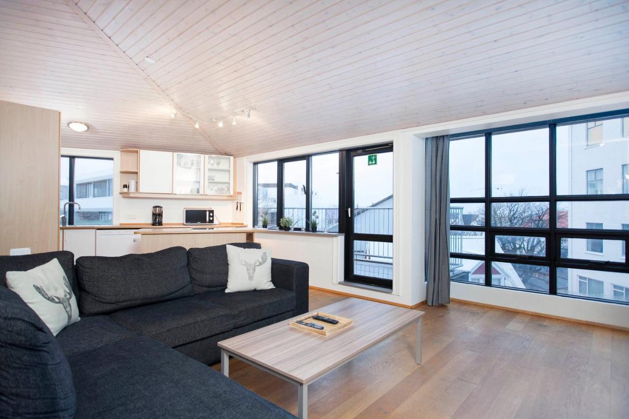 Odinn Skolavordustigur * Reykjavík